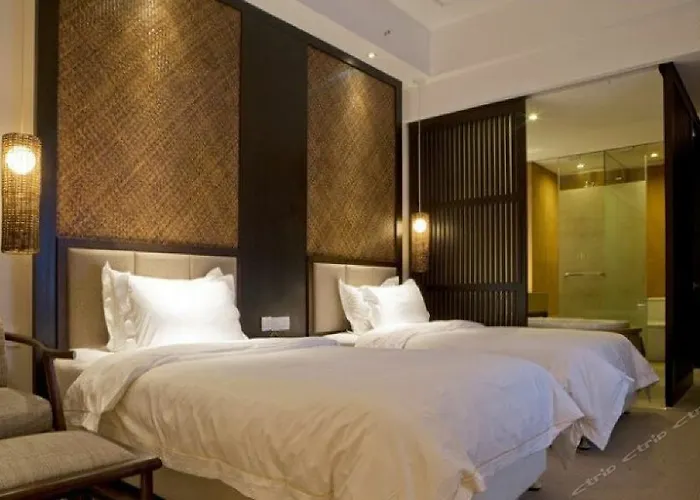 Yunmeng Hotel