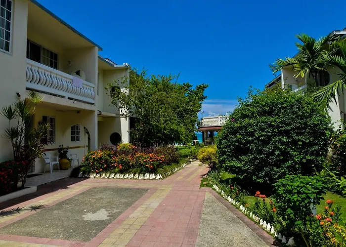 Negril Footeprints Hotel