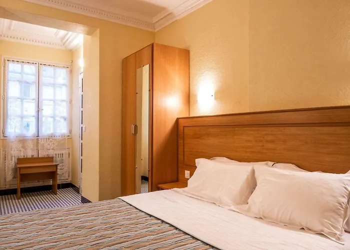 Comfort Hotel Au Firmament Asnieres-Sur-Seine