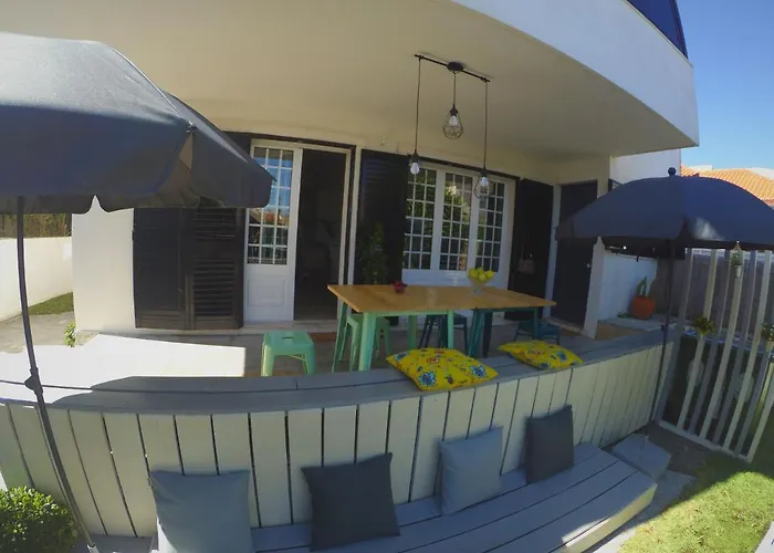 Lisbon Waves Surf Lodge