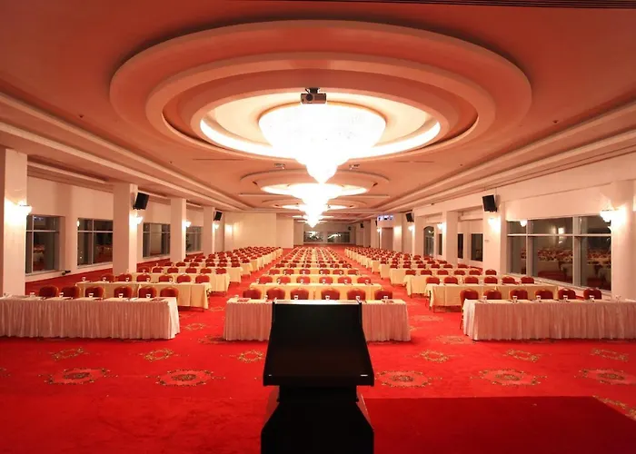 Guengoer Ottoman Palace Thermal Spa & Congress