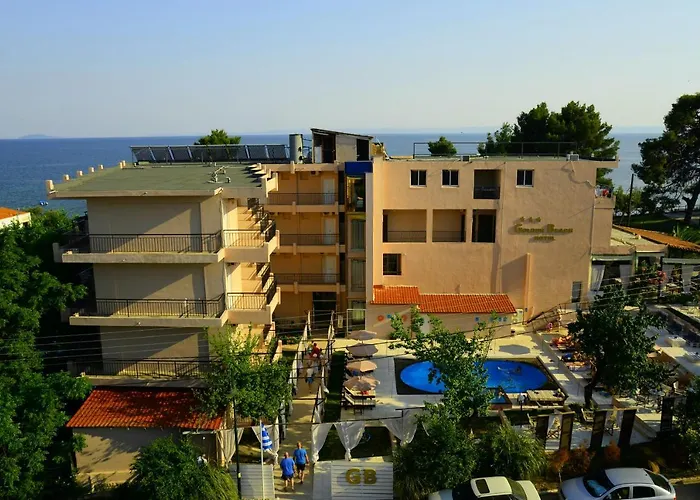 Golden Beach Hotel