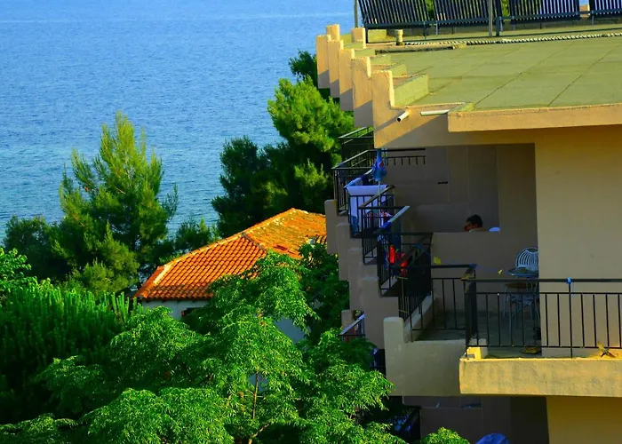 Golden Beach Hotel