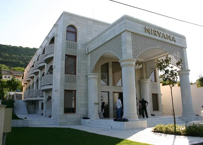 Familly Art Hotel Nirvana