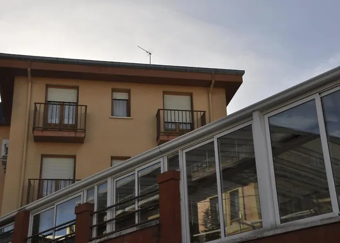 Hotel Tres Arcos