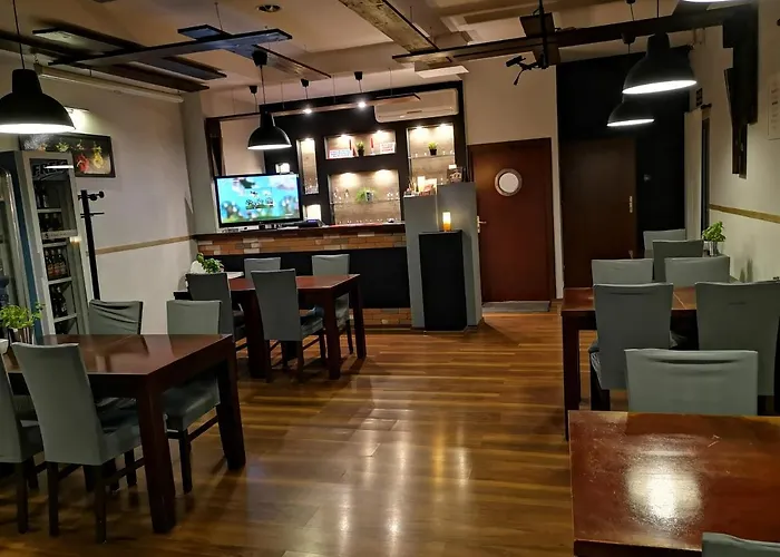 Hotel 1