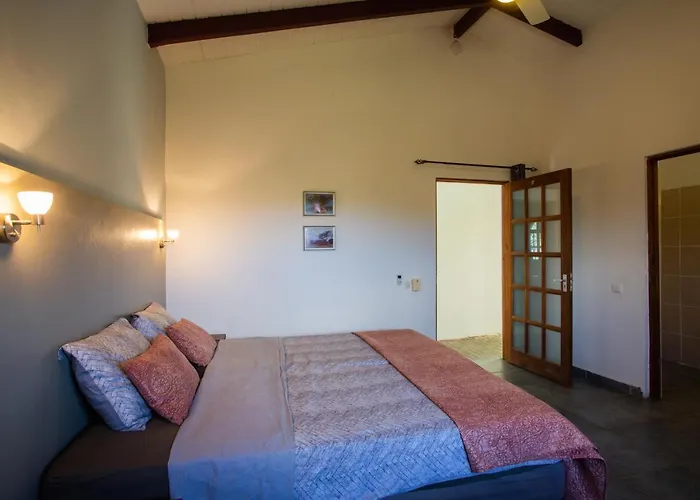 Toni Kunchi - Authentic Curacao Hospitality