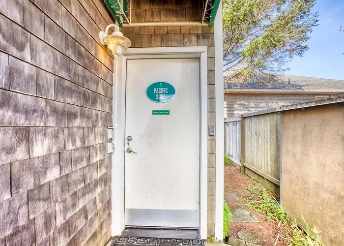Beaches Inn Townhomes