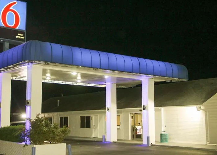 Motel 6-Fayetteville, Ar Johnson
