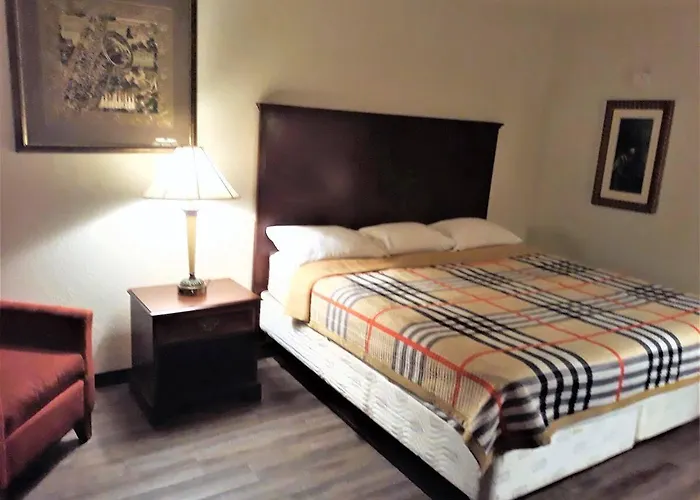 Country Hearth Inn And Suites