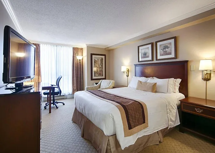 Best Western Plus Ottawa Downtown Suites