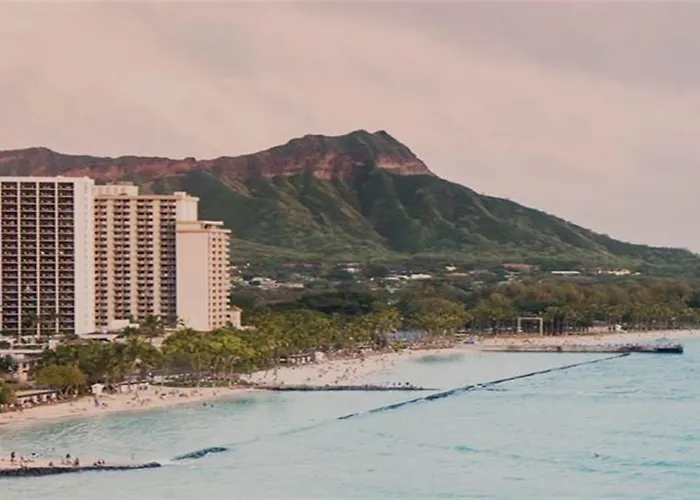 Outrigger Reef Waikiki Beach Resort