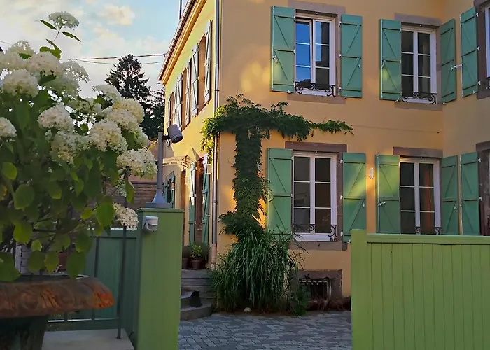 La Chouette Maison - Chambres D'Hotes Et Gite En Ville Remiremont