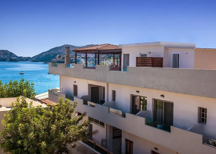 Thania Seaside Smotel - Adults Only