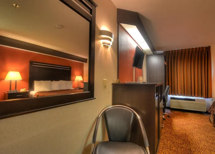 Smoky Mountain Inn & Suites