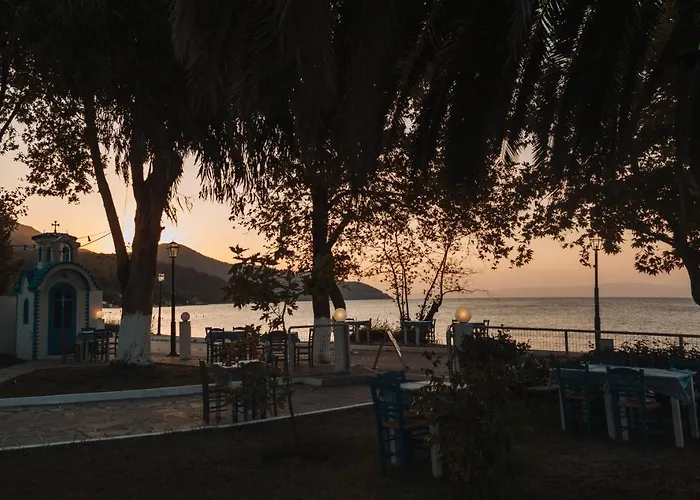 Vournelis Hotel