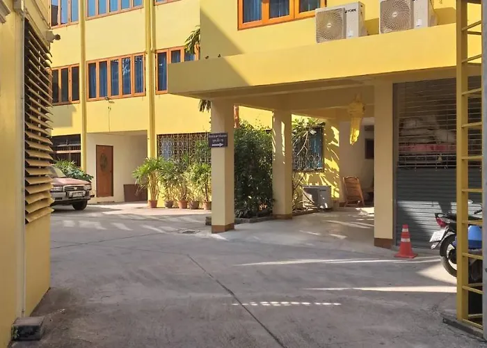 Ban Mae Boonthong