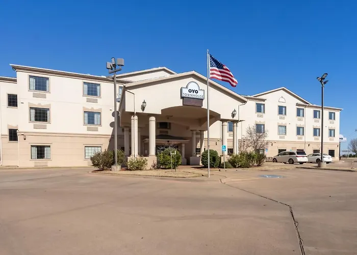 Oyo Townhouse Wichita Falls West