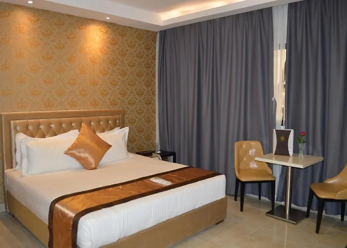 Hotel Crowner David