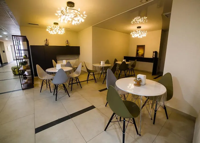 Golden Hotel