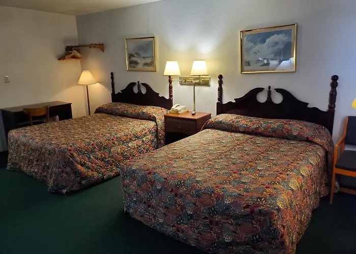 Nakon Motel Candler