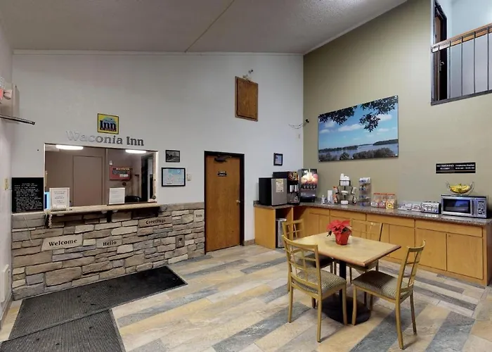 Waconia Inn And Suites