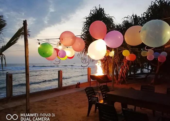 Sandil Surf House