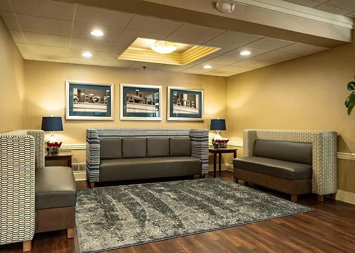 Holiday Inn Athens - University Area