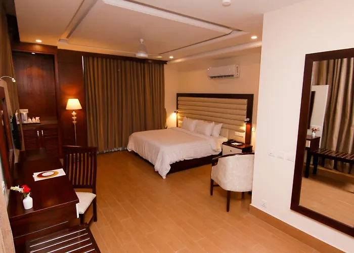 Hotel One Rahim Yar Khan Club Road