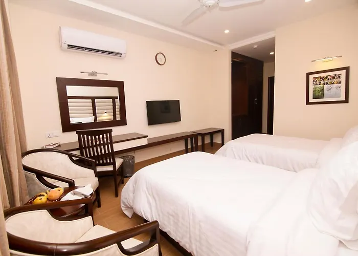 Hotel One Rahim Yar Khan Club Road