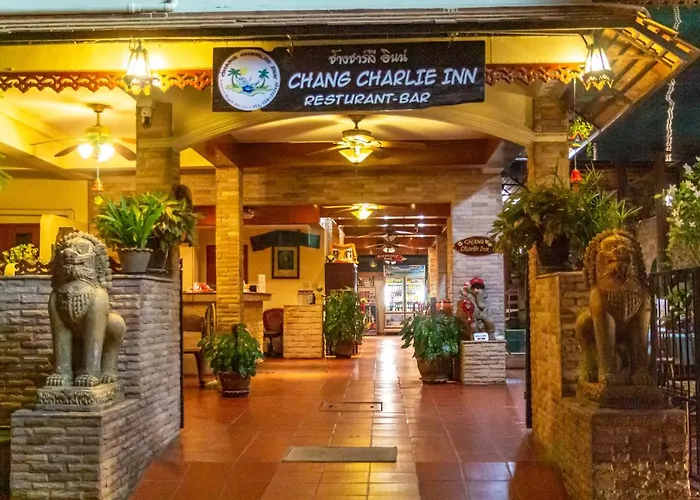 Chang Charlie Inn, Boutique