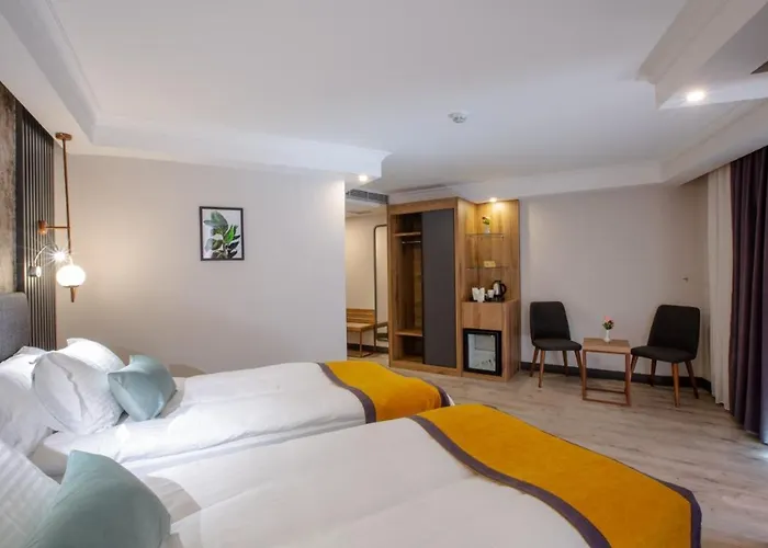 Kayhan City Hotel