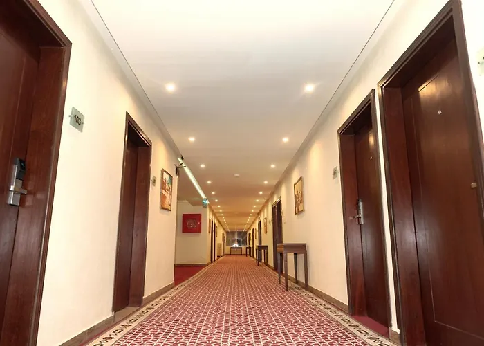 Hotel One Naran