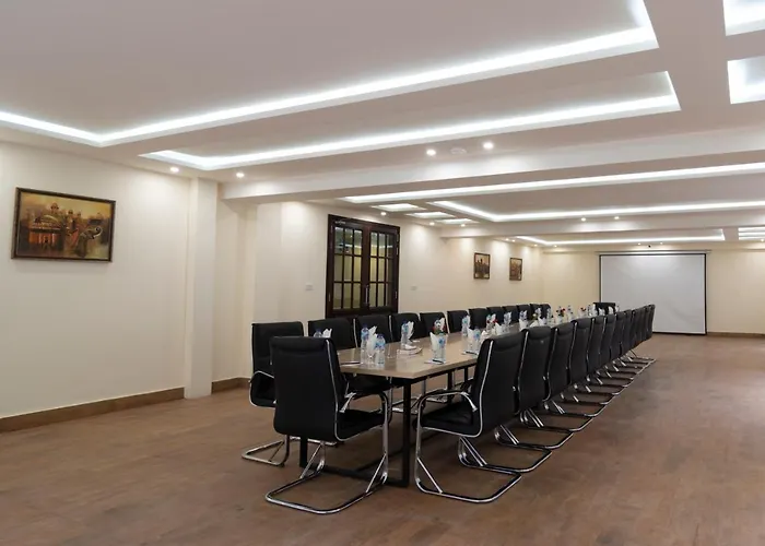 Hotel One Naran