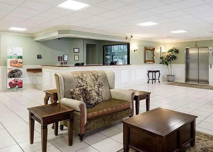 Days Inn & Suites By Wyndham Rehoboth Beach / Dewey
