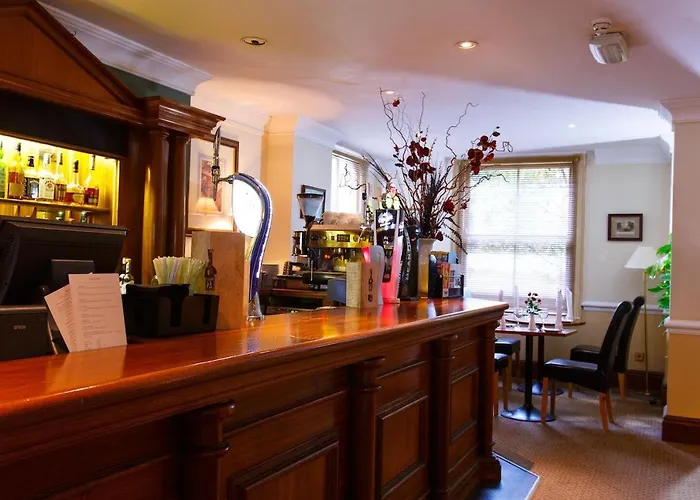Kingston Lodge Hotel