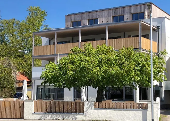 Seehotel im Weyer