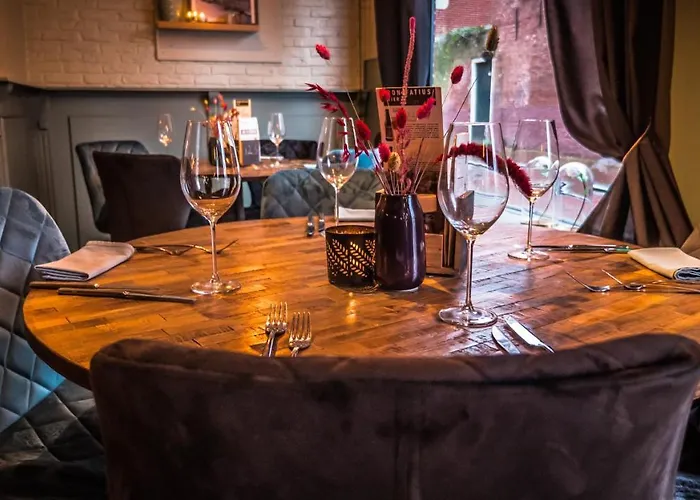 Hotel Cafe Restaurant 'T Raedhus