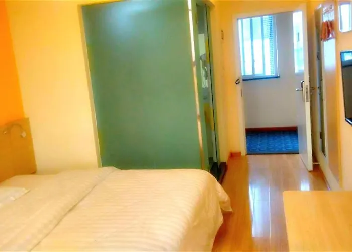 7Days Inn Langzhong Seven Mile Avenue