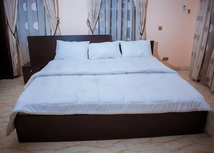 Mexiloyd Luxury Rooms & Suites