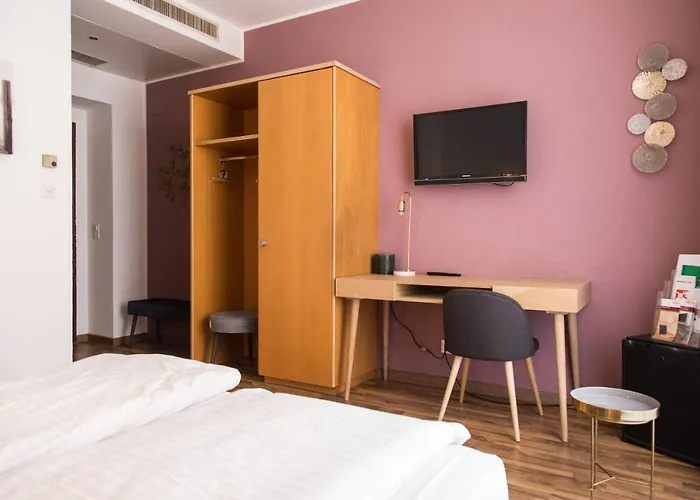 Enjoy 1313Ag Hotel Touring