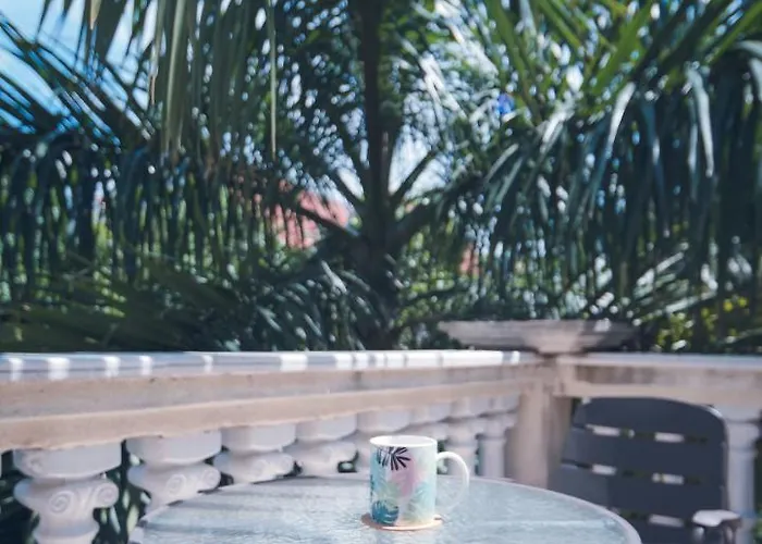 Beihai Silver Beach Yintai Time Seaview Villa Hotel